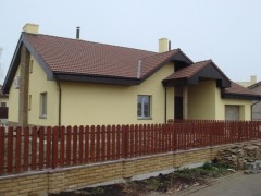 Частный дом в Севериновке. Мульти-сплит системы настенного типа и канальный кондиционер Mitsubishi Electric